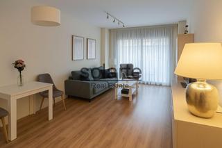 Appartement  Plaça francesc macià. Piso con proyecto de reforma