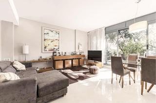 Lloguer Casa  Carrer de garraf. Magnifico chalet adosado con piscina en gava mar
