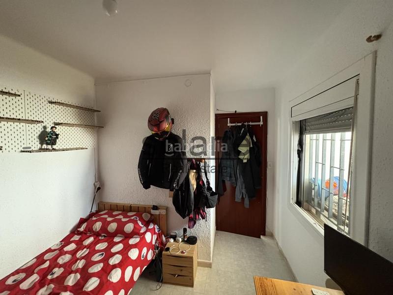 Foto 62716f87-7e2c-498c-b8e9-0b1c848b1b7a. Piso descubre tu nuevo hogar, lleno de comodidad y luz en Hospitalet de Llobregat (L´)