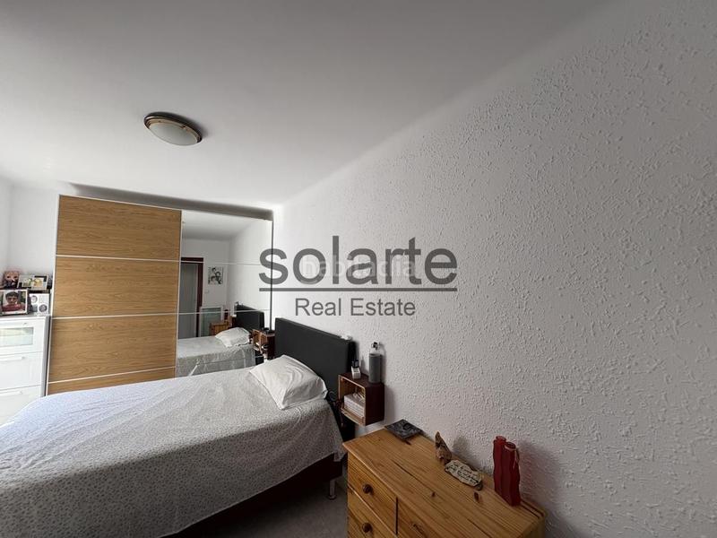Foto 76060db2-c07c-49ec-84dd-0aba4774b97a. Piso descubre tu nuevo hogar, lleno de comodidad y luz en Hospitalet de Llobregat (L´)