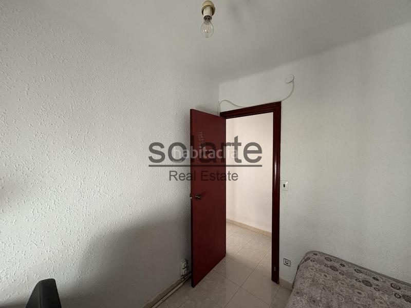 Foto bf39d674-7aac-4fcb-82a9-1c5833cdeebd. Piso descubre tu nuevo hogar, lleno de comodidad y luz en Hospitalet de Llobregat (L´)