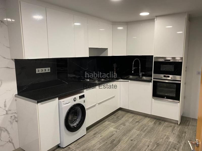 Foto 94b9b16c-13c1-4721-9d9f-fc3267fb31ae. House with heating in Creu de Barberà Sabadell