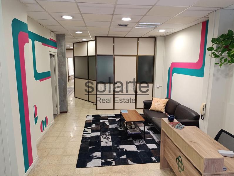 Foto 024cc9a3-26ba-4669-8d60-f707eef41802. Location local commercial dans Sants Barcelona