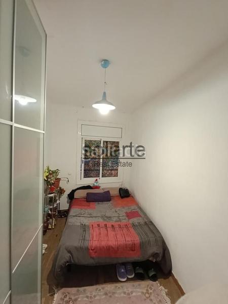 Foto 68e11b86-5c21-45c8-aa0d-35a5c0f8ab56. Piso inversión garantizada piso luminoso con inquilino estable en Santa Coloma de Gramenet