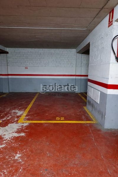 Foto 3d3a1983-881f-41bf-9c44-5c08c0da170d. Aparcament cotxe a La Teixonera Barcelona