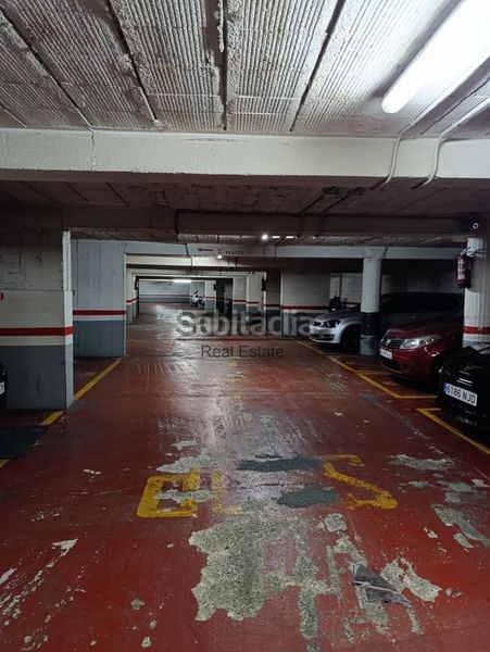 Foto 47427345-a439-466e-a998-2385c290f076. Aparcament cotxe a La Teixonera Barcelona