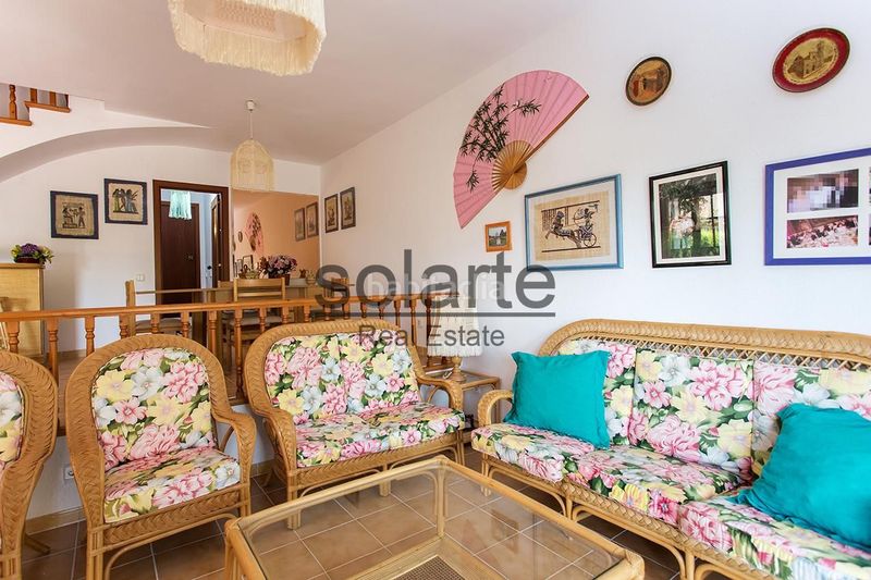 Foto a8007acb-8b17-4808-8f28-99555ea49ebf. Casa a calle núria 11 a Cunit residencial Cunit