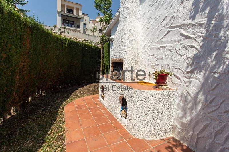 Foto c8cbcd8d-a723-4c45-ad85-3f498856dab4. Casa a calle núria 11 a Cunit residencial Cunit