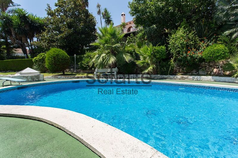 Foto fa996c30-d7f2-46e8-85af-51840ef02649. Casa a calle núria 11 a Cunit residencial Cunit