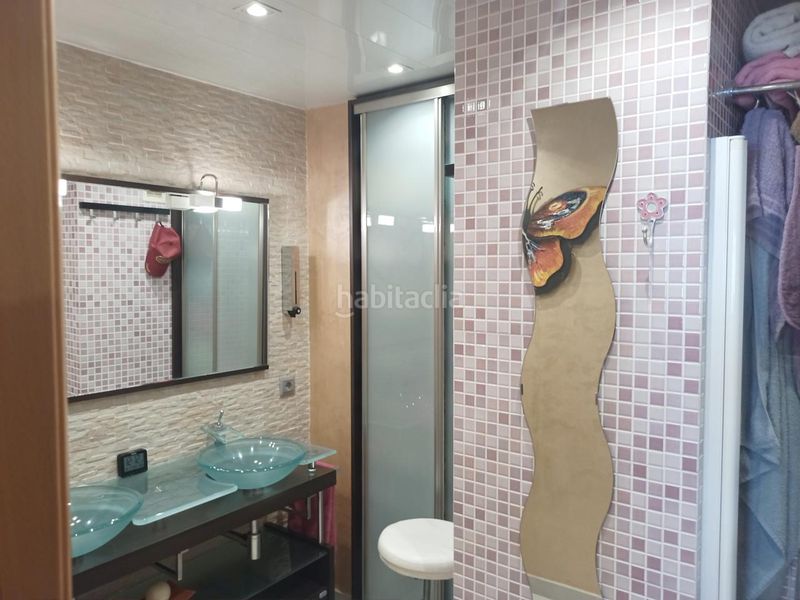 Foto 73e53e71-c3cb-4db0-8579-14a16af5e9cb. Pis amb calefacció aparcament a Montigalà Badalona