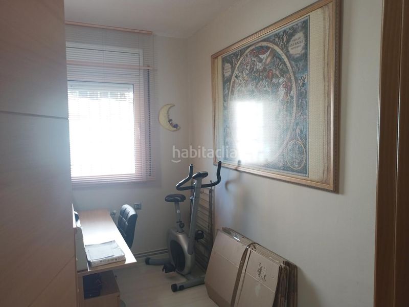 Foto ad71a14e-9cee-4218-9dfd-446acdbc4fe3. Pis amb calefacció aparcament a Montigalà Badalona