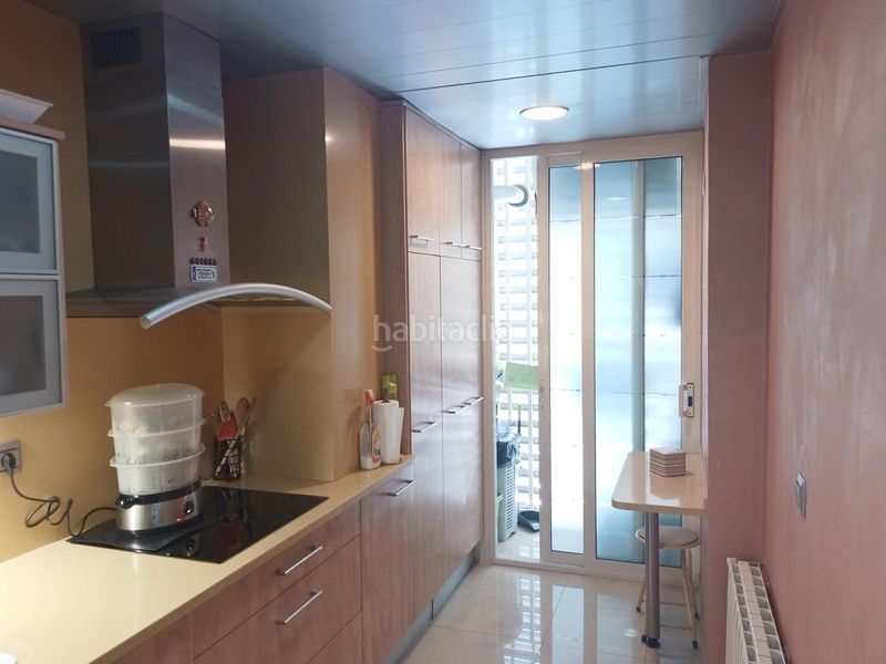 Foto e0678972-ad91-424b-a3a2-4060eec3f675. Pis amb calefacció aparcament a Montigalà Badalona