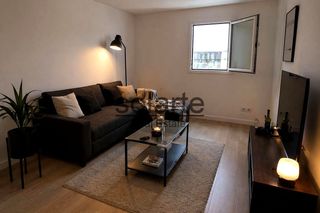 Àtic  Del rosselló. Ático luminoso con terraza y solárium en ubicación privilegiada