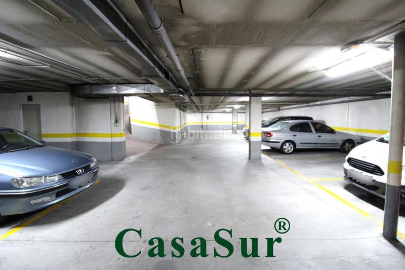 Foto c7a92d6c-249f-4349-a5a2-d12c6edbea2c. Posto auto in Pajarillos Bajos Valladolid