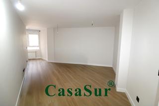 Appartement à Campo Grande. ¡apartamento de lujo, nuevo, con ascensor y trastero; muy bien s