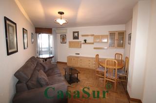 Apartament a Campo Grande. ¡bonito apartamento con ascensor y garaje, muy bien situado junt