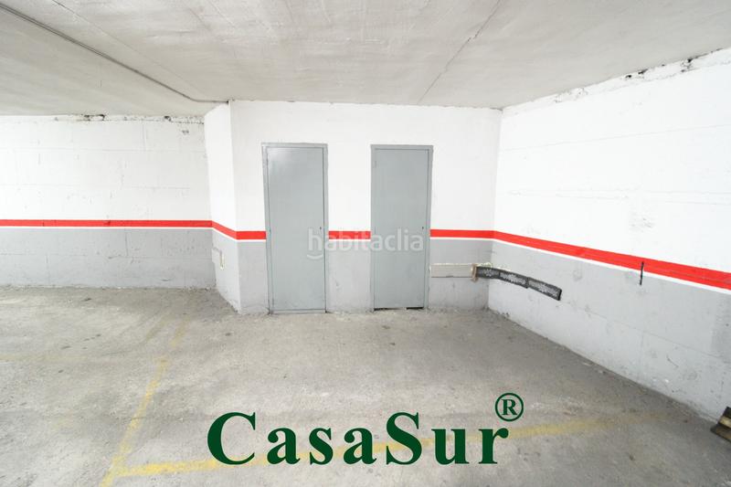 Foto a9fa0bd3-2a1b-40b2-ae7a-289fb1292fcd. Autoparkplatz in Circular Valladolid