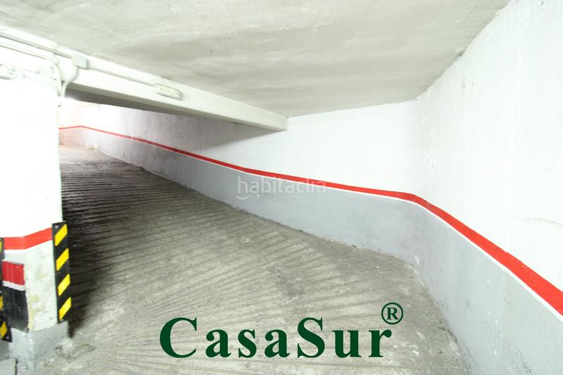 Foto f6bb3369-8c7b-4843-bf4c-b9764cf8a8b3. Autoparkplatz in Circular Valladolid