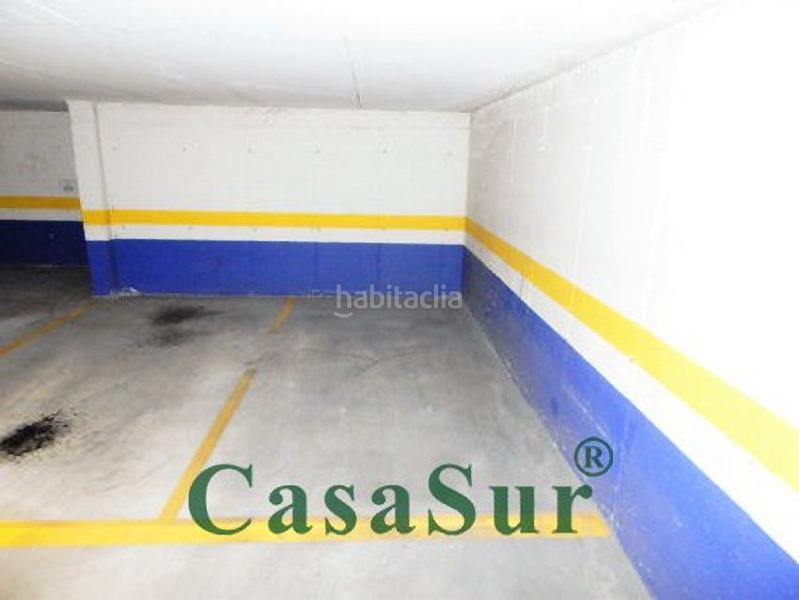 Foto 31f5ba6a-27d4-48b9-9d85-4eb97689212b. Aparcament cotxe a Parquesol Valladolid