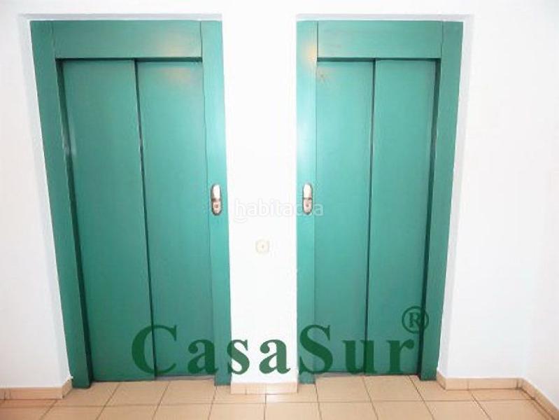 Foto d395408d-9ede-4c63-a888-4623f3bba147. Aparcament cotxe a Parquesol Valladolid