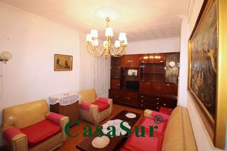 Appartement  Calle de juan bravo. ¡magnífico piso con ascensor y trastero, muy bien situado en una