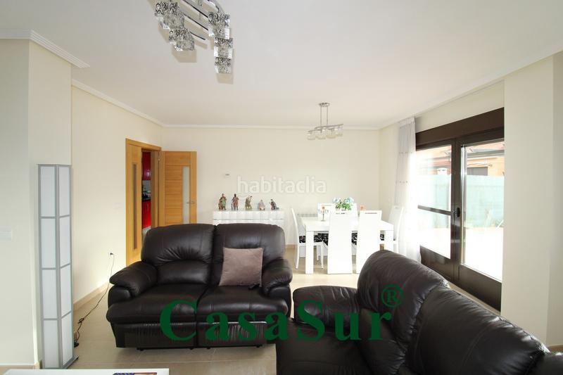 Foto 379e843f-5be4-47bb-8990-7c42b154f0f4. Chalet con riscaldamento parcheggio piscina in Aldeamayor de San Martín