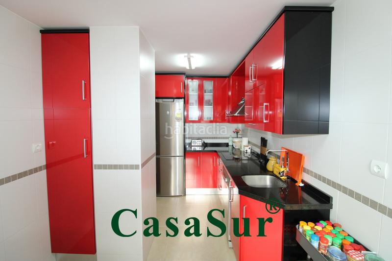 Foto 699806b1-bf19-4c2b-b9c5-9314011d151c. Chalet con riscaldamento parcheggio piscina in Aldeamayor de San Martín