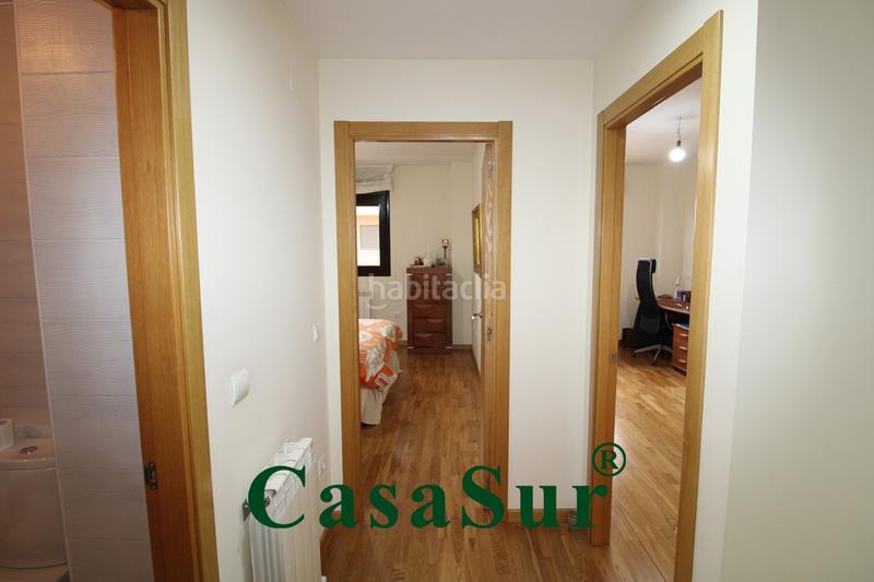 Foto b8ad66a6-4725-4b37-bbff-48462c1ac93f. Chalet con riscaldamento parcheggio piscina in Aldeamayor de San Martín