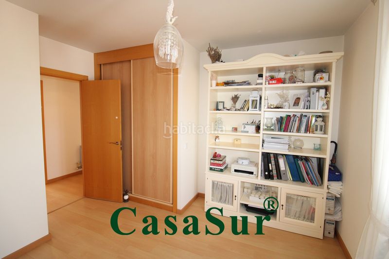 Foto 67223e5a-fe48-49d8-badb-397521904759. Àtic amb calefacció aparcament a Delicias Valladolid
