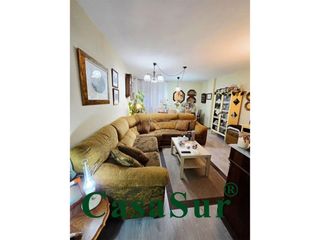 Flat in La Rubia. ¡amplio piso reformado nuevo y con ascensor, muy ubicado en la r