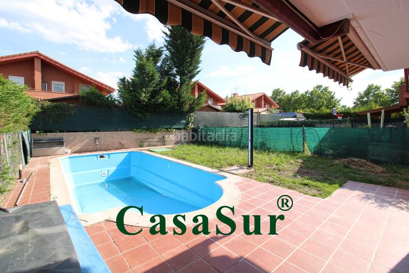 Foto a70a9d22-7d4f-4851-8183-a3fb3f4a4f72. Xalet amb calefacció aparcament piscina a Renedo de Esgueva