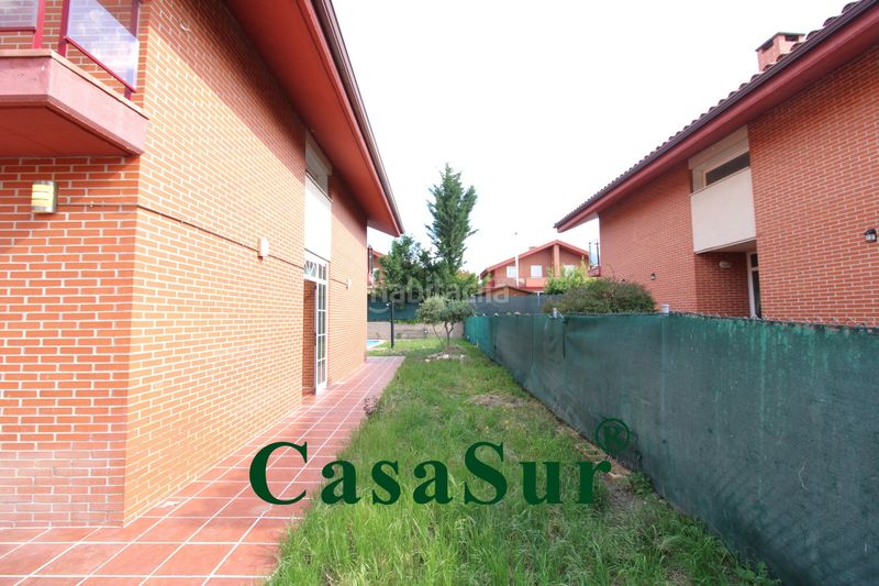 Foto beb69b9a-ca67-4443-9394-cb74e8b1de01. Xalet amb calefacció aparcament piscina a Renedo de Esgueva