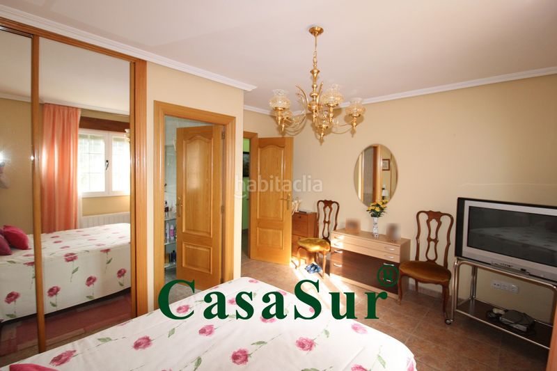 Foto aa0d9479-fbfb-44c5-97f0-0fe43e0c3fa0. Xalet amb xemeneia calefacció aparcament piscina a Traspinedo