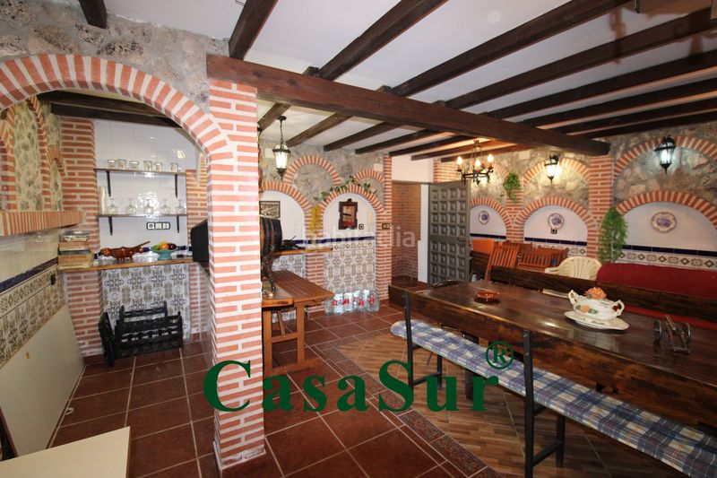 Foto d8f333c3-d9c4-4b9d-8803-e607ae0c56c7. Xalet amb xemeneia calefacció aparcament piscina a Traspinedo