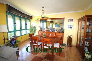 Pis en Parquesol. �magn�fica vivienda con piscina, garaje y trastero en parquesol!
