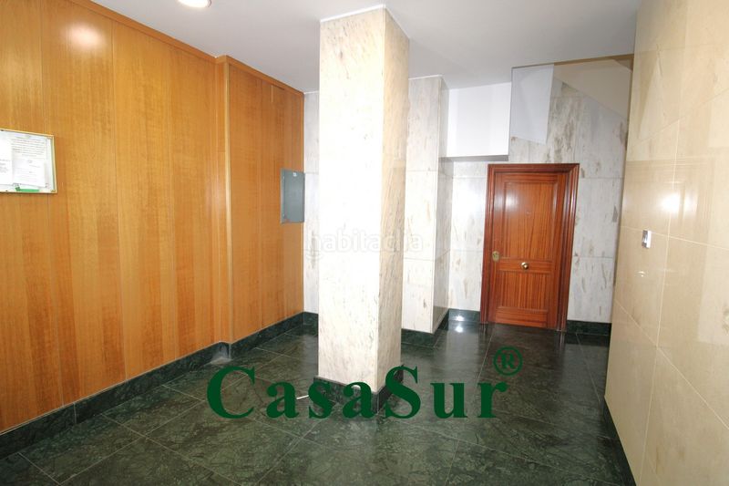 Foto d2482488-25e2-4e11-8ea4-07a76f316579. Flat with heating in Circular Valladolid
