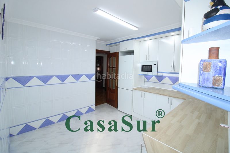 Foto 9d6db7ed-7223-40bc-bc76-068bfe03c2a7. Pis amb calefacció aparcament a La Rubia Valladolid