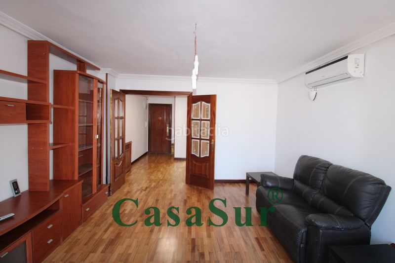 Foto e5ebe32b-9b9e-44a1-b7e7-70b6aa7326c5. Pis amb calefacció aparcament a La Rubia Valladolid