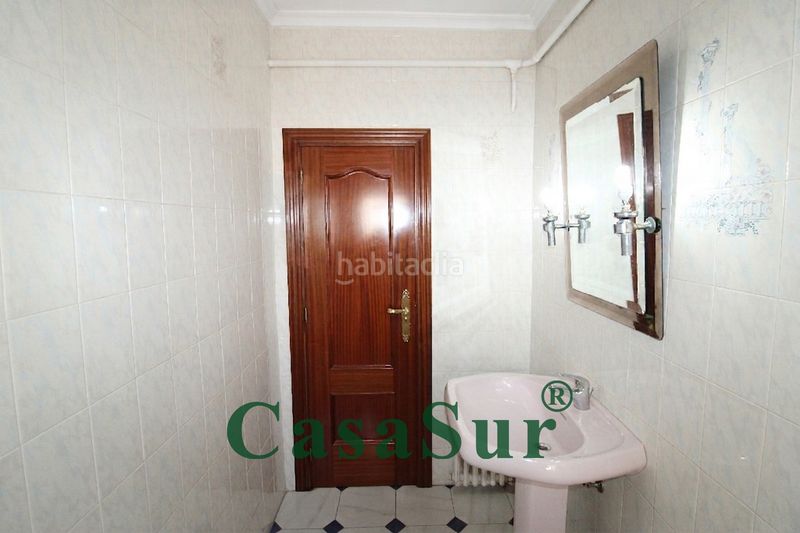 Foto e532955d-aa10-4298-b35d-9e99d1a337d0. Pis a calle andarríos 2 a Pajarillos Bajos Valladolid