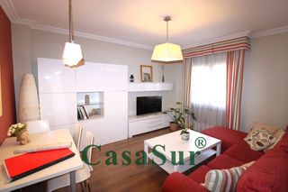 Apartament a Circular. ¡exclusivo apartamento reformado, con ascensor y garaje, muy bie