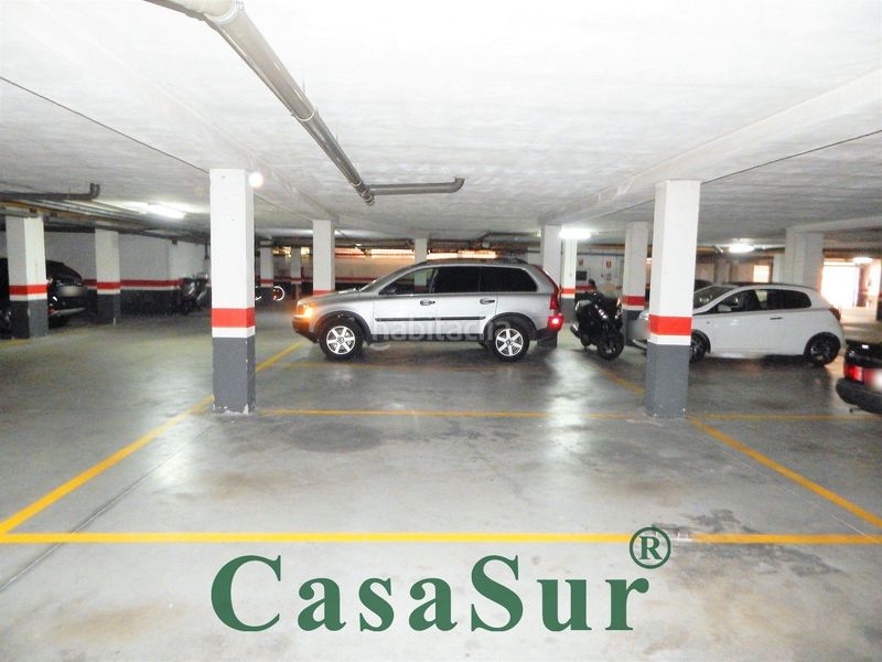 Foto 177a0d33-5804-4cd5-b5ec-bd568d46062e. Aparcament cotxe a Covaresa Valladolid