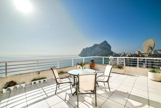 Apartamento  Avda. rosa de los vientos, 4. Apartamento con 3 habitaciones amueblado con ascensor, parking,