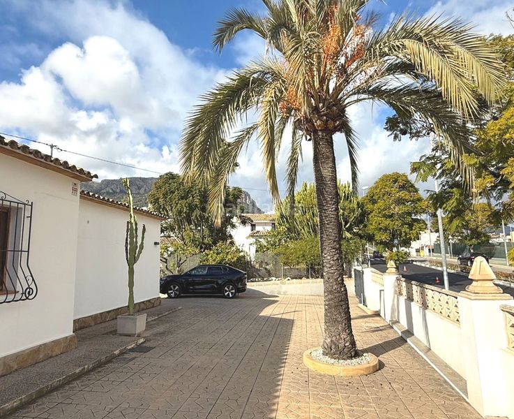 Foto b6637e95-3253-4ecd-be72-12265b5cc819. Chalet con piscina in Benicolada - Las Adelfas Calp