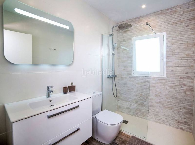 Foto 5eb5ecc3-e5a8-4612-88b6-ce36e2a0c1e3. Chalet en Benicolada - Las Adelfas Calp