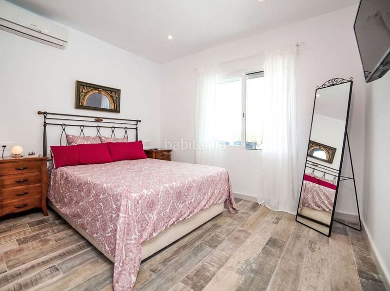 Foto a9a28f5b-19f1-4006-adce-5e99ad293a4c. Chalet en Benicolada - Las Adelfas Calp
