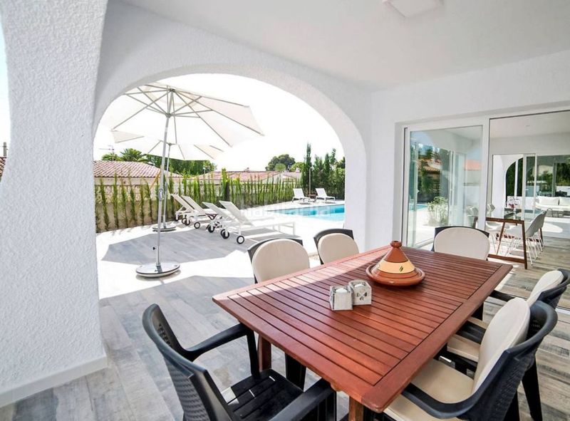 Foto c05f0459-efdc-4736-ba21-607a99e908c8. Chalet en Benicolada - Las Adelfas Calp