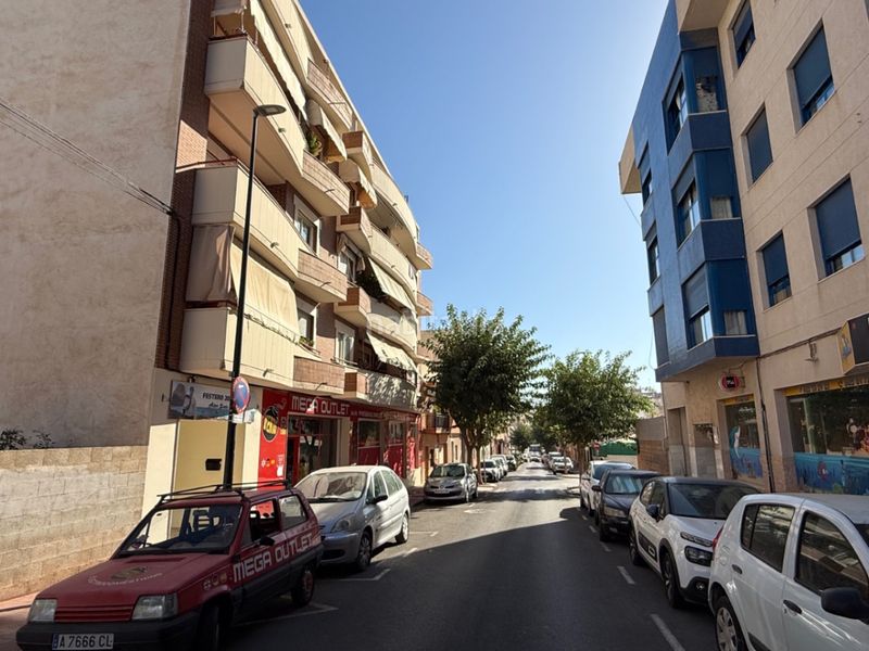 Foto 4b51ed84-308c-446b-a5ee-142aefcd4fee. Local comercial en Pueblo Calp