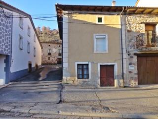 Casa  La plaza. Casa para reformar en barbadillo del pez  burgos