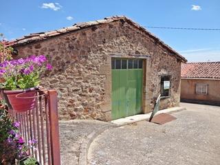 Maison  Miralrío. Casona en el barrio de costana en salas de los infantes  burgos