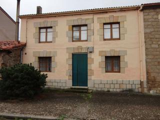 Maison  San roque. Casa de pueblo en castrillo de la reina  burgos